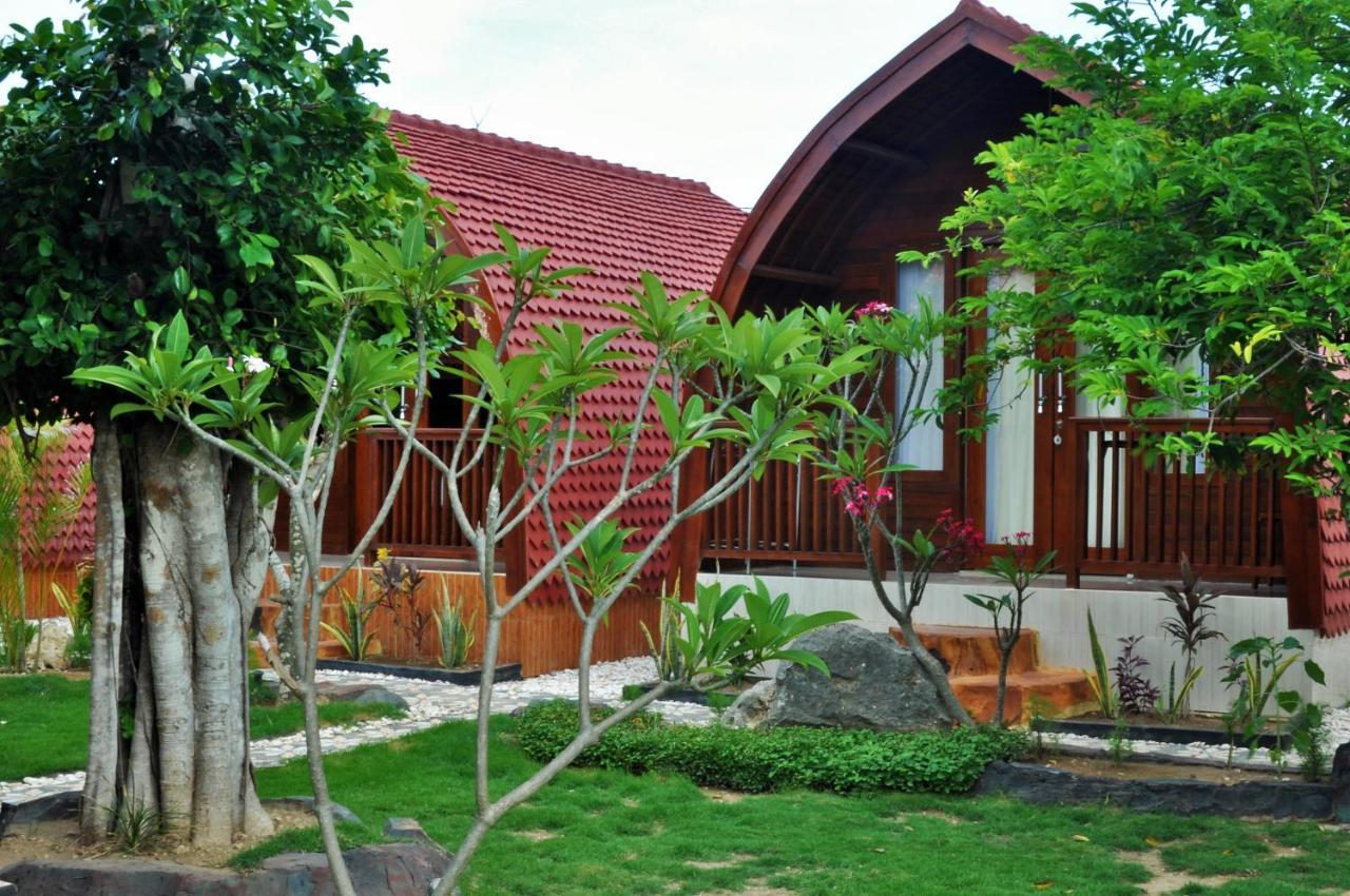 Setilas Bungalows Batununggul Exterior foto